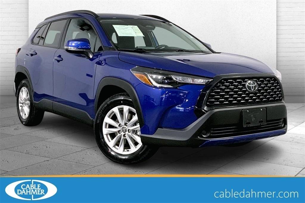 2024 Toyota Corolla Cross LE — SUV — 25,551 mi — Lees Summit, MO