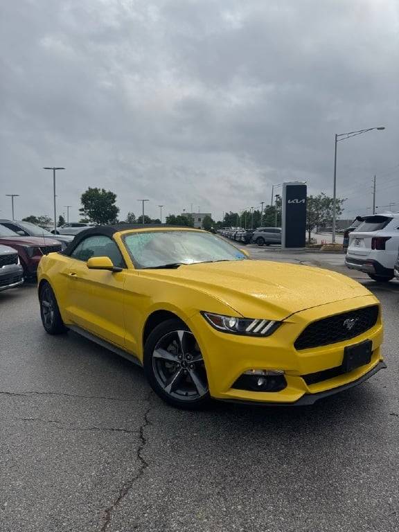2015 Ford Mustang V6 — Convertible — 35,313 mi — Lees Summit, MO