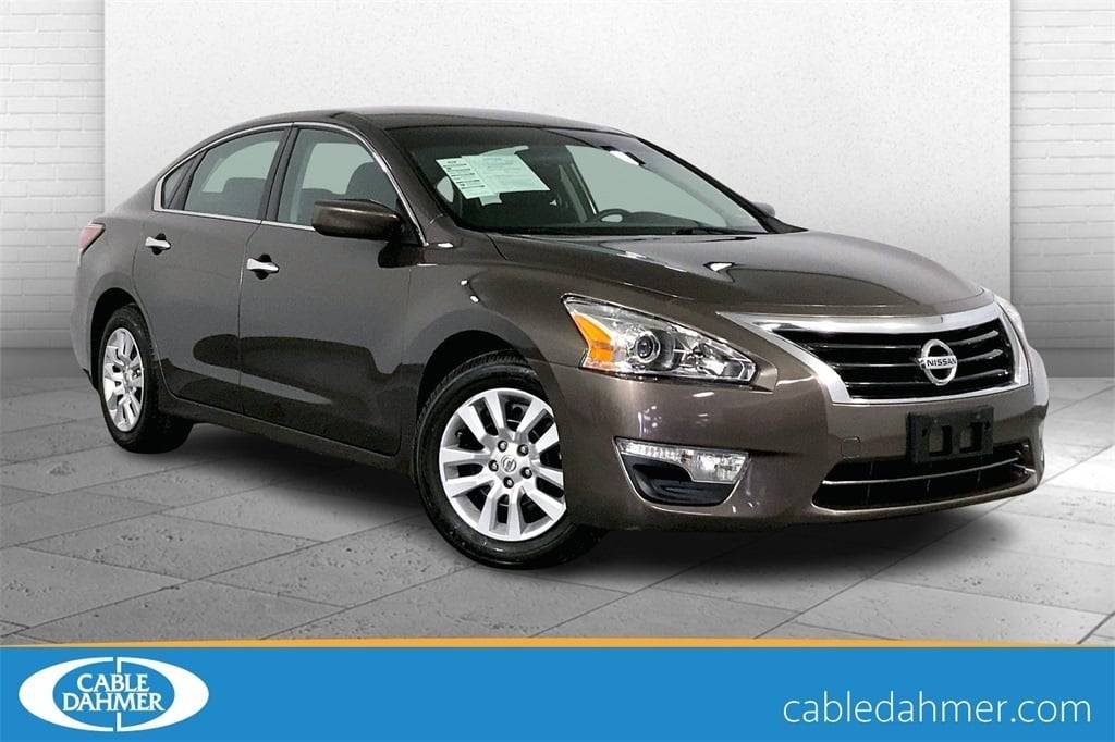 2015 Nissan Altima 2.5 S — Sedan — 84,066 mi — Lees Summit, MO