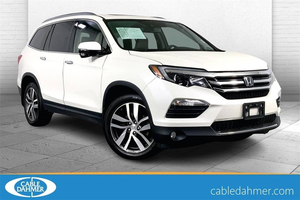 2017 Honda Pilot Touring — SUV — 110,154 mi — Lees Summit, MO