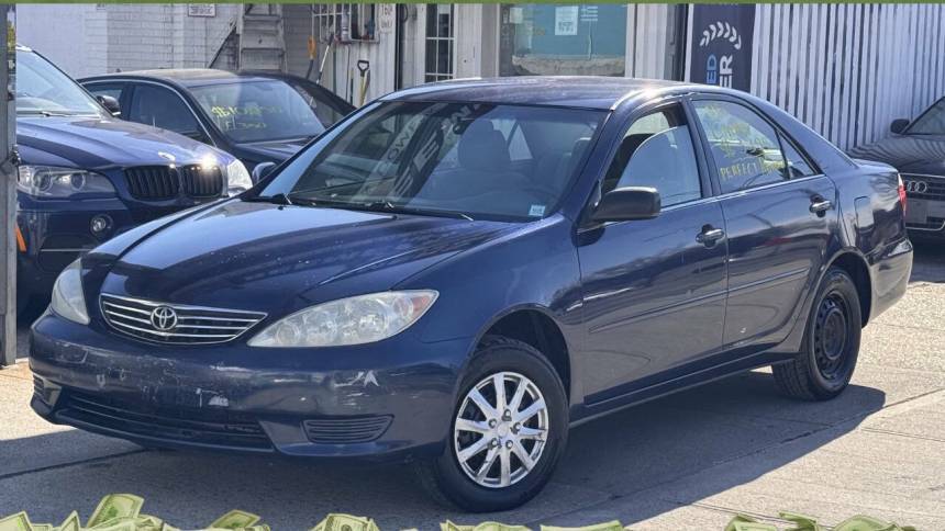 2005 Toyota Camry LE — Sedan — 189,391 mi — Brooklyn, NY