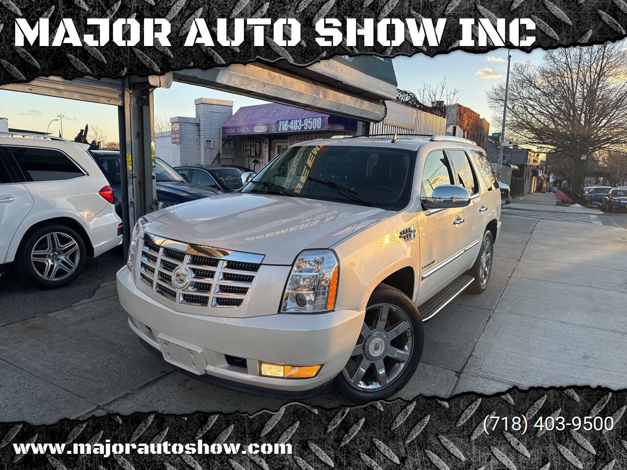 2012 Cadillac Escalade Luxury
