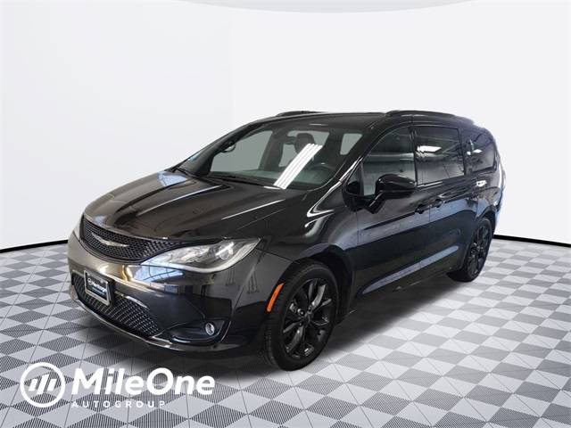 2020 Chrysler Pacifica Touring L — Minivan — 61,622 mi — Owings Mills, MD