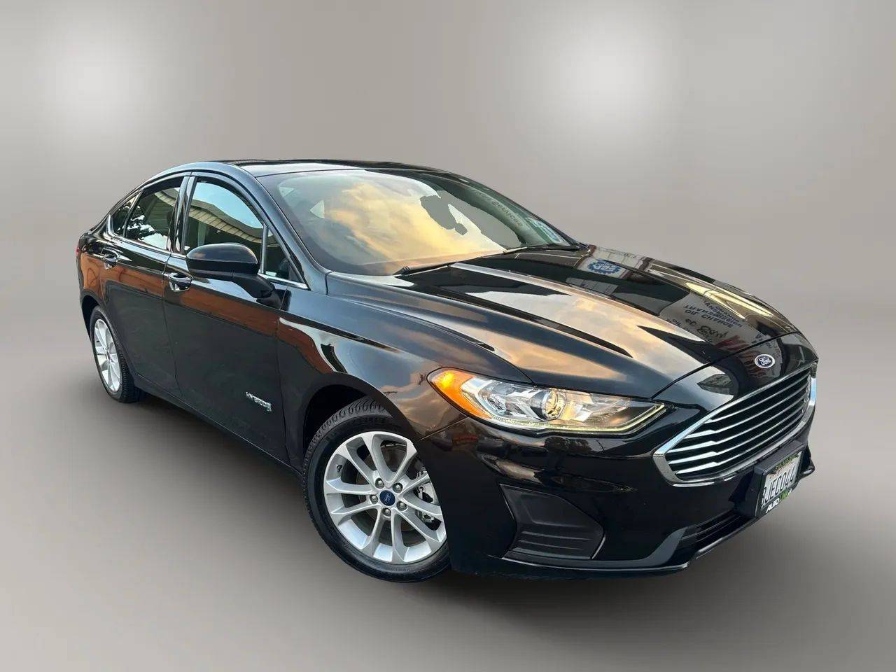 2019 Ford Fusion Hybrid SE — Sedan — 114,386 mi — San Leandro, CA