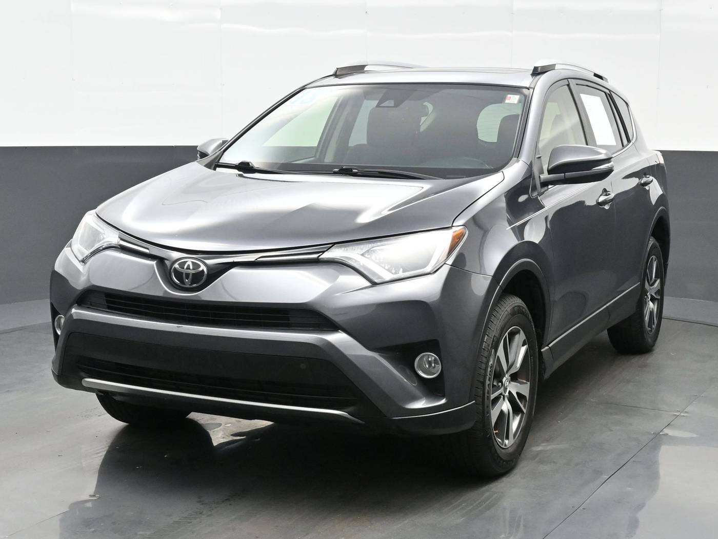 2018 Toyota RAV4 XLE — SUV — 69,638 mi — Bartlett, IL