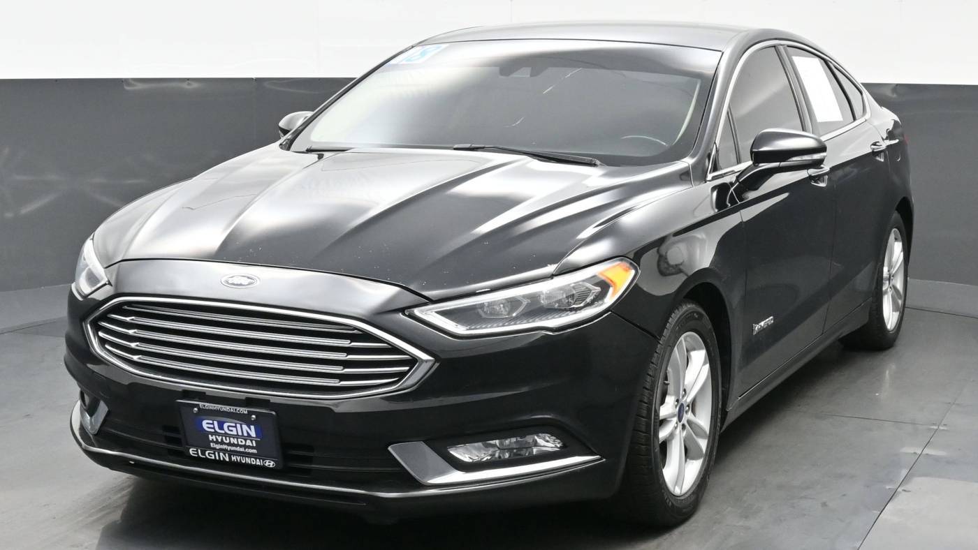 2018 Ford Fusion Hybrid SE — Sedan — 122,599 mi — Bartlett, IL