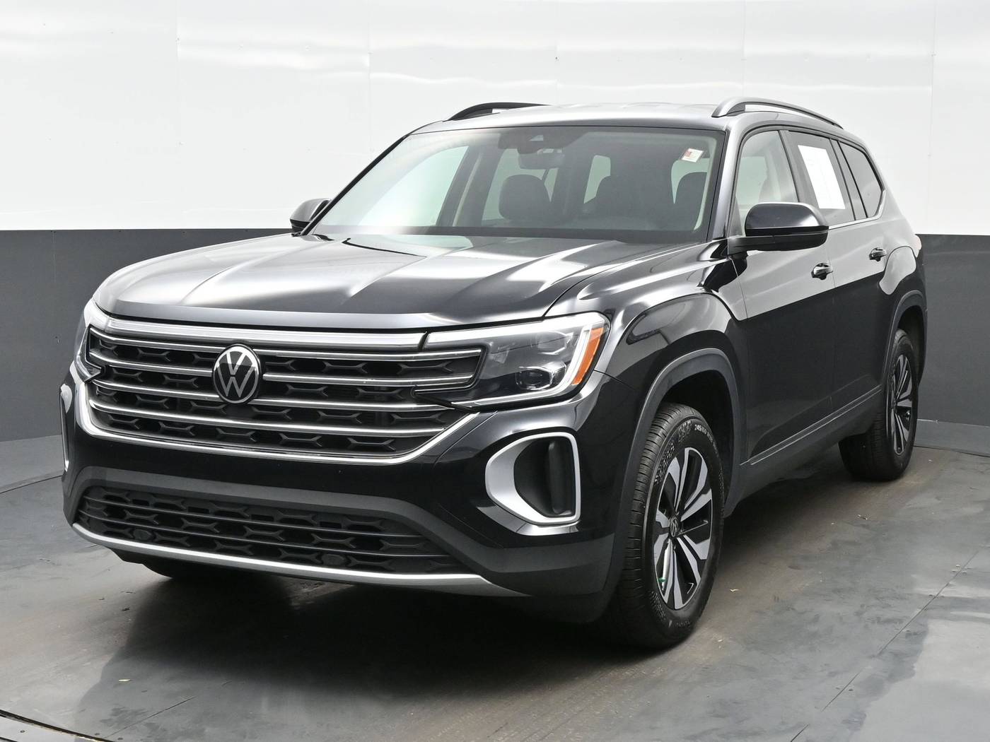 2024 Volkswagen Atlas SE — SUV — 17,628 mi — Bartlett, IL
