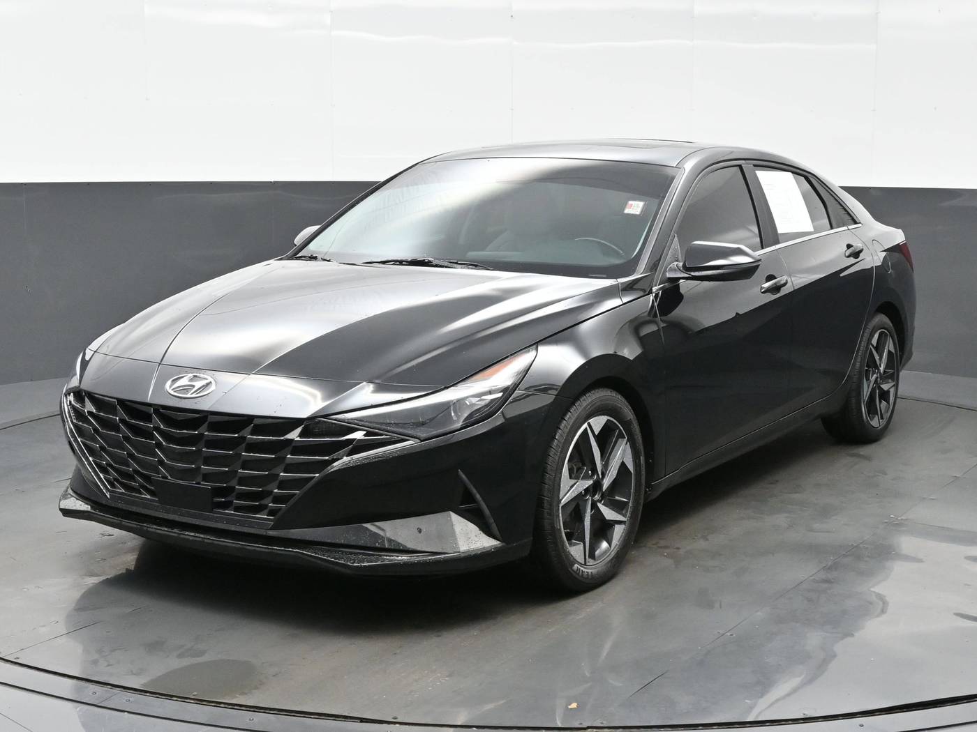 2022 Hyundai Elantra Limited — Sedan — 45,696 mi — Bartlett, IL