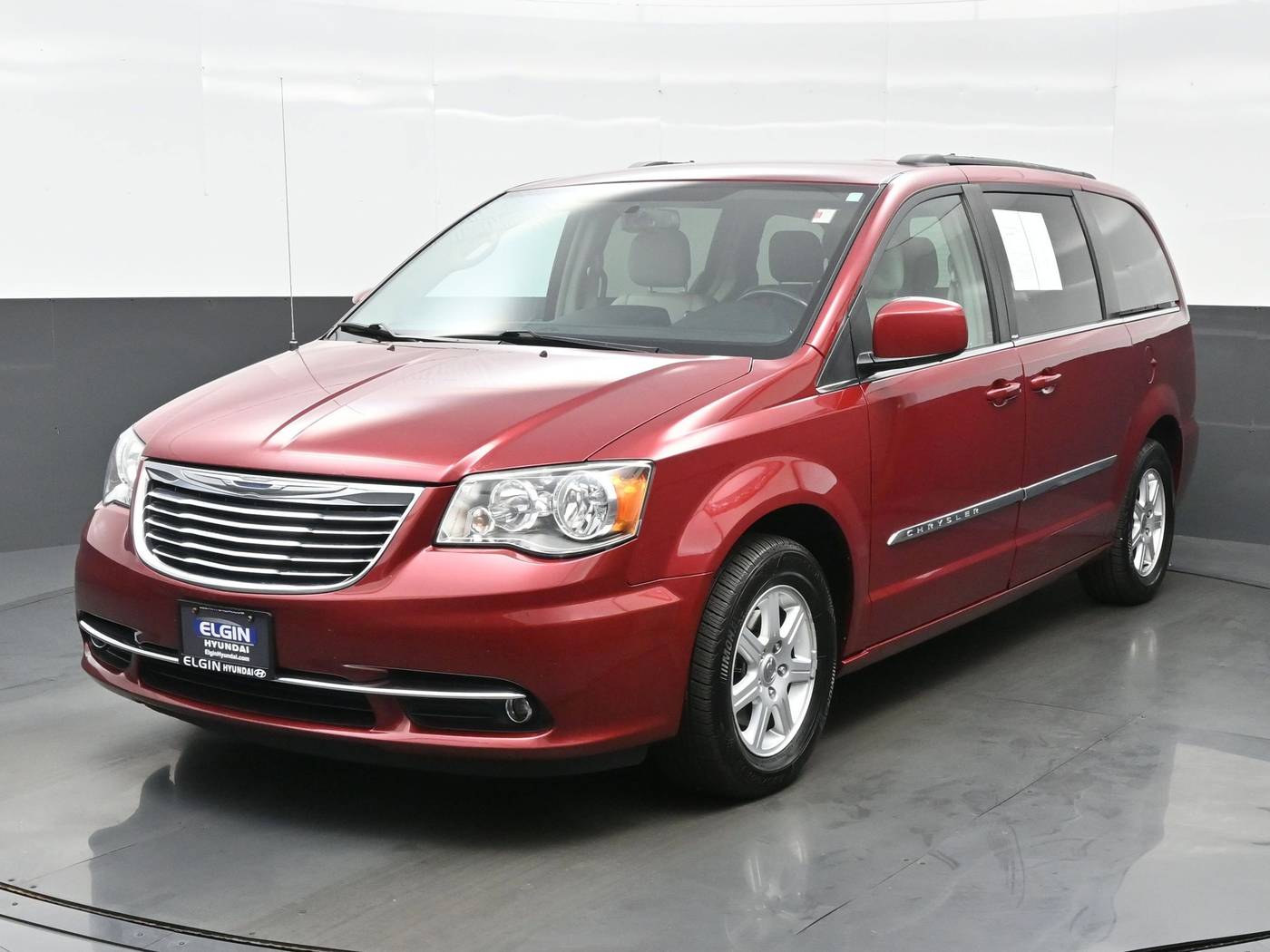 2012 Chrysler Town & Country Touring — Minivan — 137,540 mi — Bartlett, IL