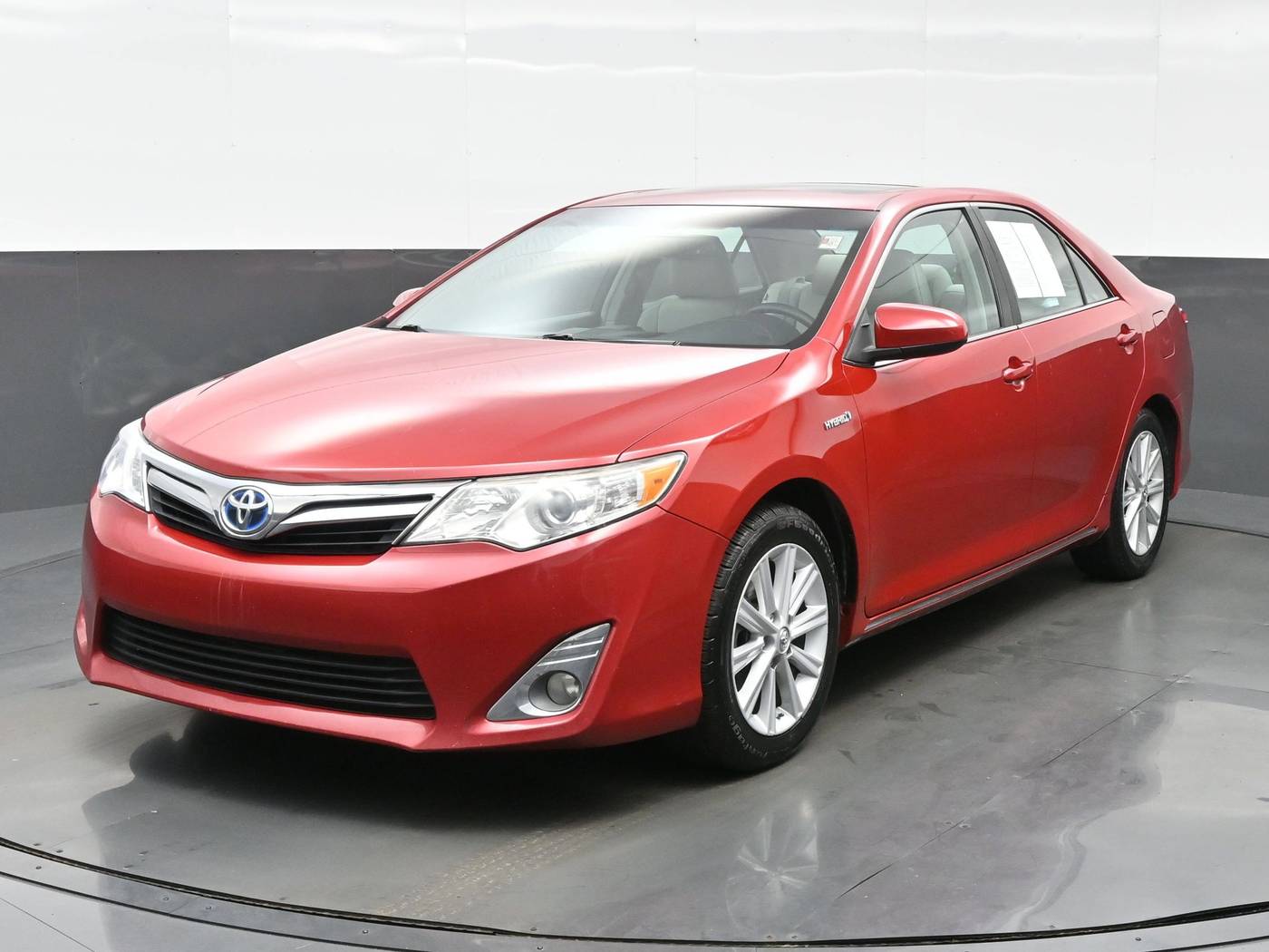 2013 Toyota Camry Hybrid XLE — Sedan — 133,636 mi — Bartlett, IL
