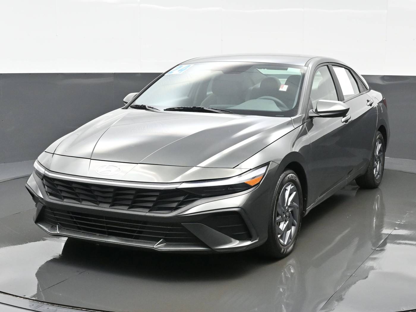 2024 Hyundai Elantra SEL — Sedan — 30,096 mi — Bartlett, IL