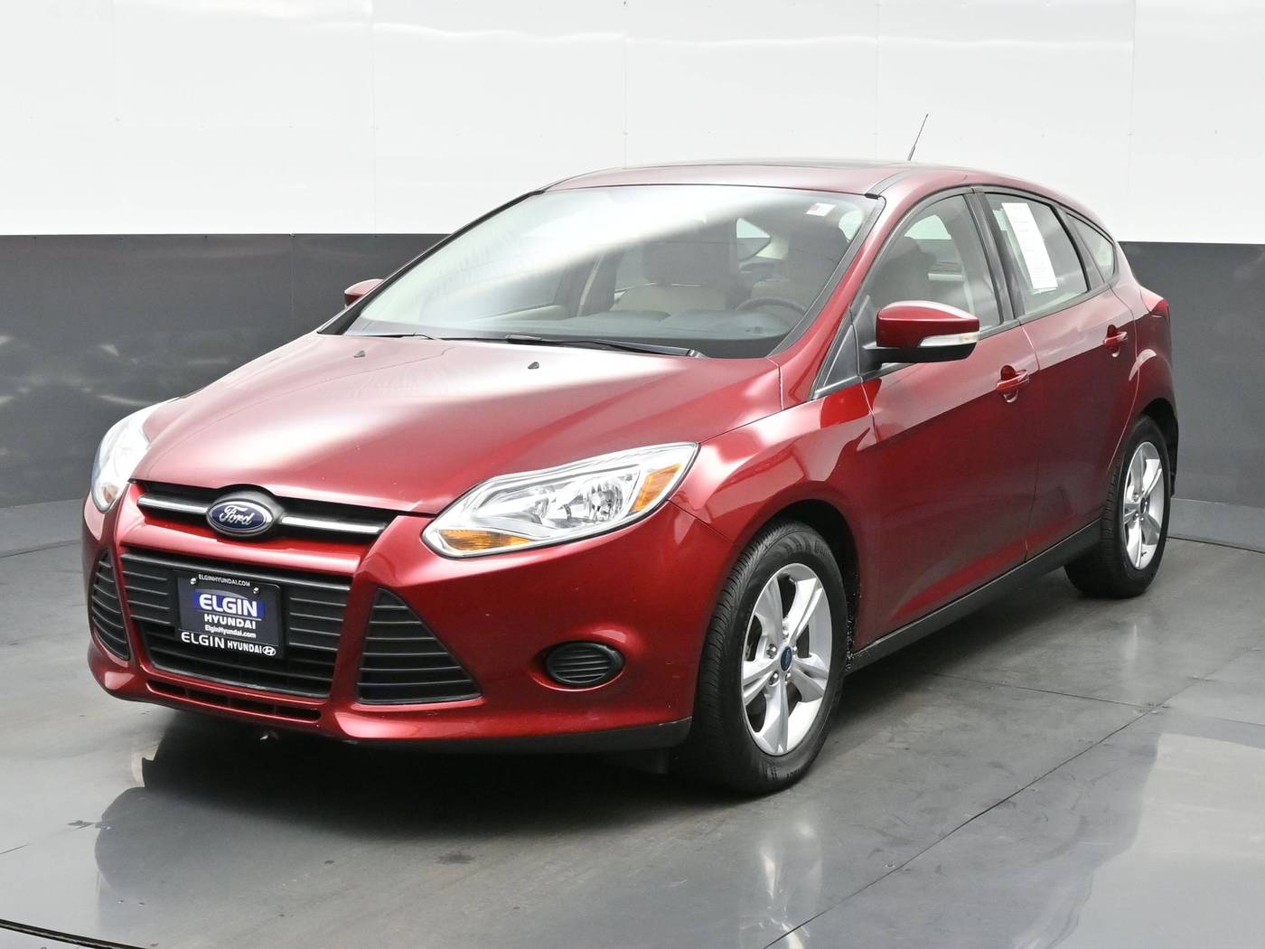 2013 Ford Focus SE — Hatchback — 74,050 mi — Bartlett, IL