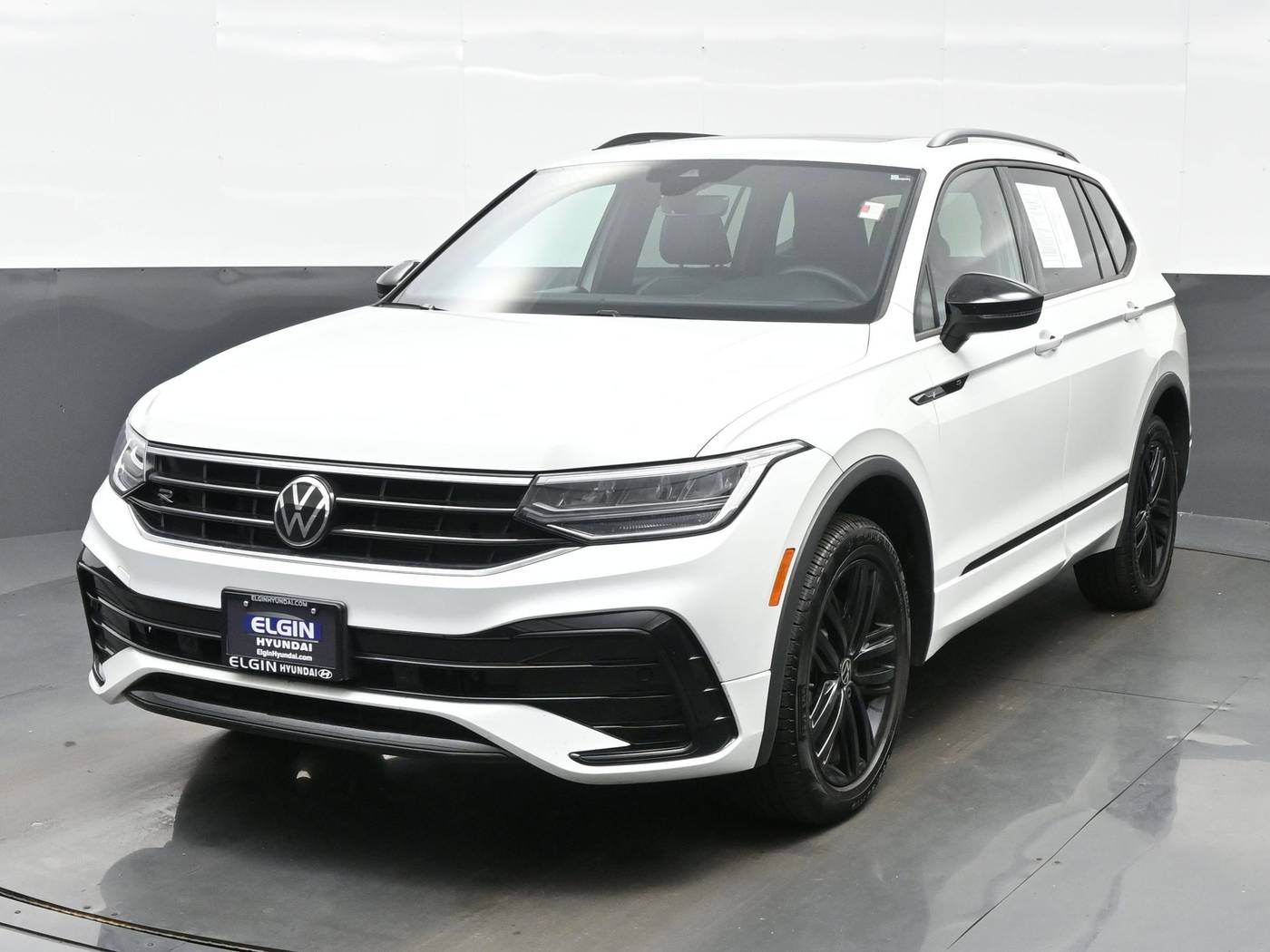 2022 Volkswagen Tiguan SE R-Line Black — SUV — 14,008 mi — Bartlett, IL