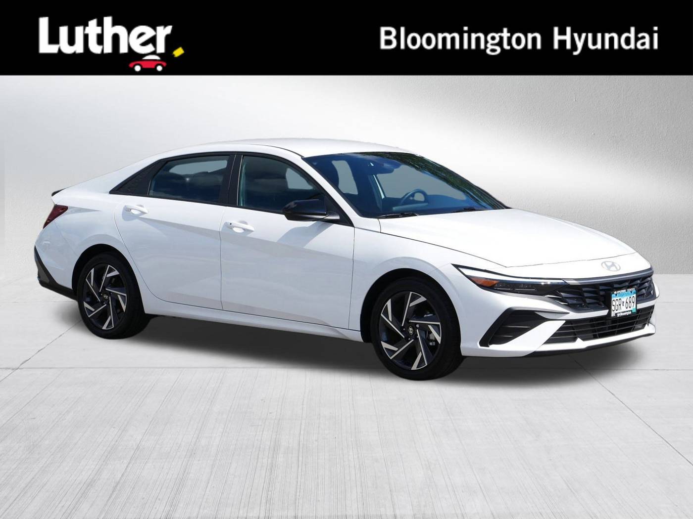 2025 Hyundai Elantra Hybrid Blue — Sedan — 3,205 mi — Bloomington, MN
