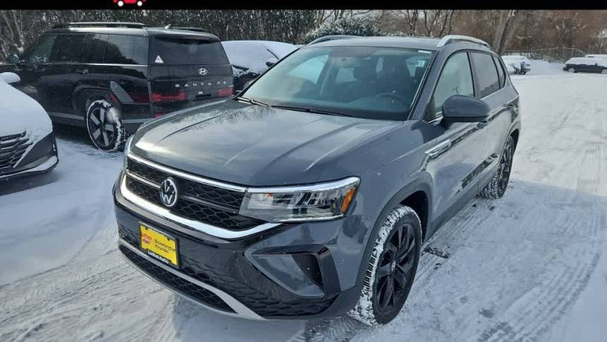 2022 Volkswagen Taos SE — SUV — 13,791 mi — Bloomington, MN
