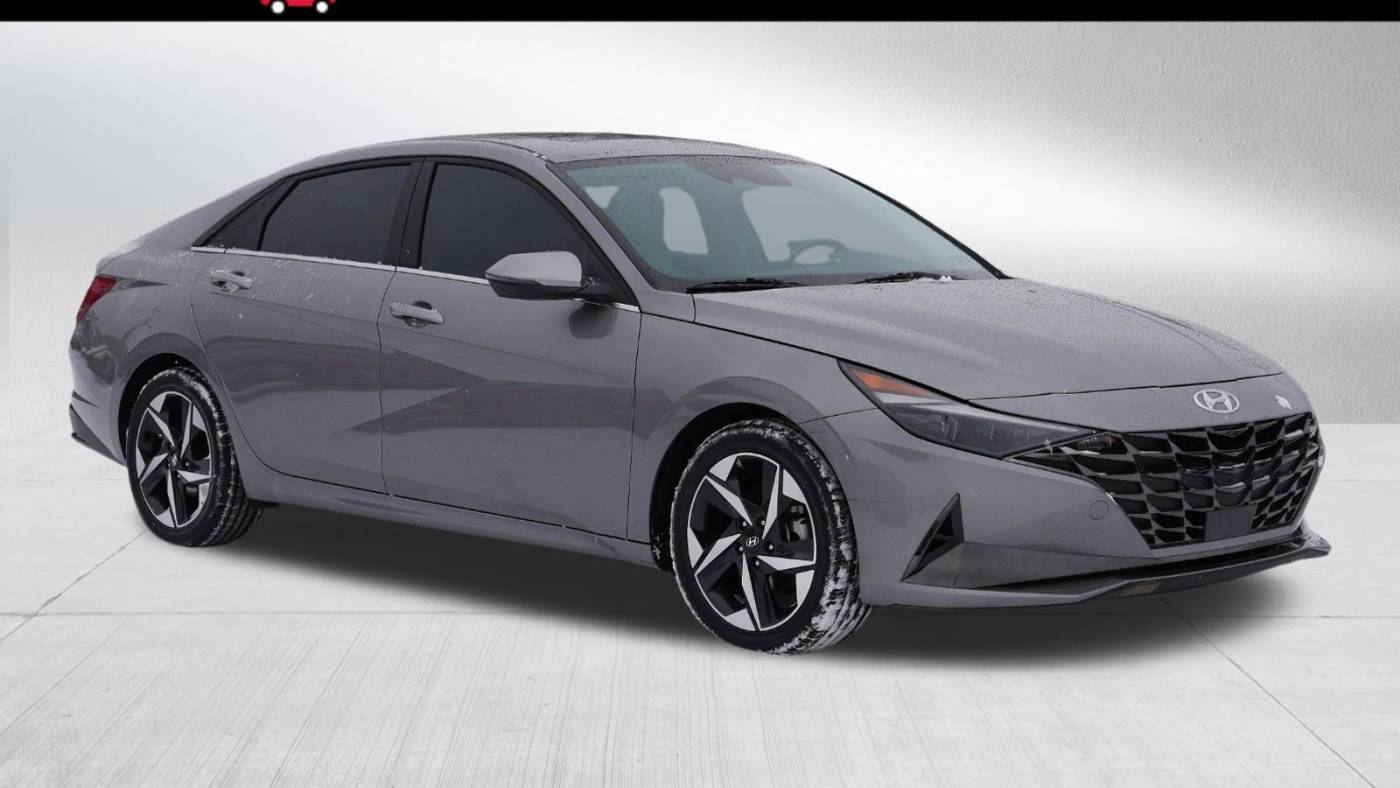 2023 Hyundai Elantra Limited — Sedan — 31,207 mi — Bloomington, MN