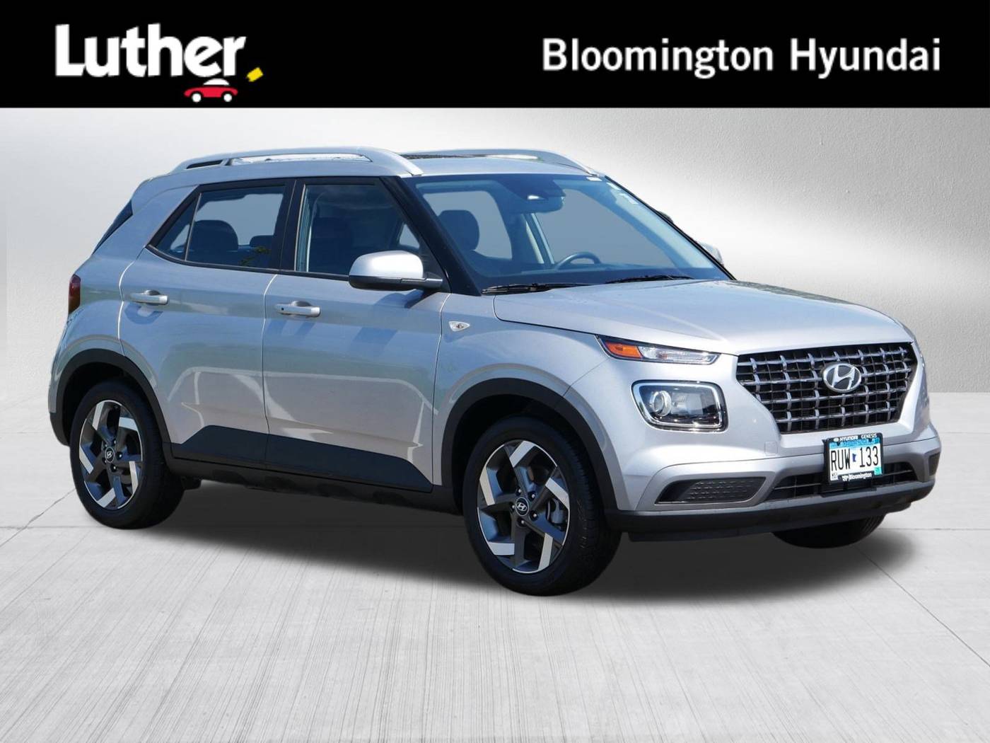 2024 Hyundai Venue SEL — SUV — 3,773 mi — Bloomington, MN
