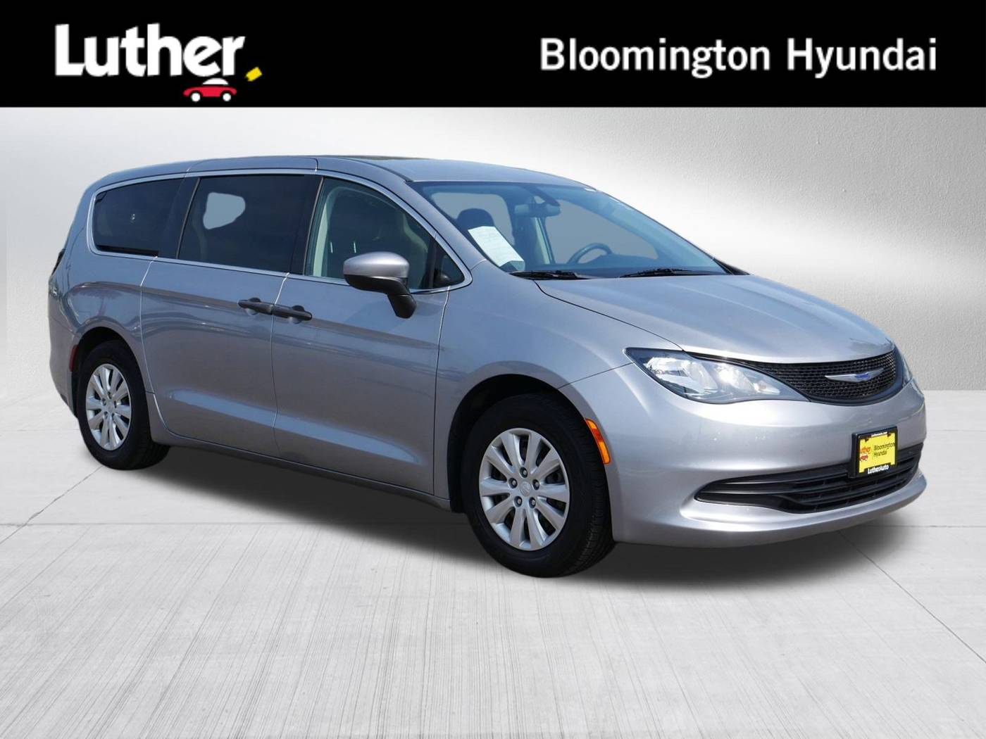 2020 Chrysler Voyager L — Minivan — 89,944 mi — Bloomington, MN