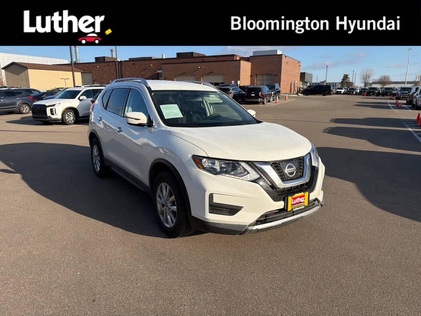 2017 Nissan Rogue SV — SUV — 64,254 mi — Bloomington, MN