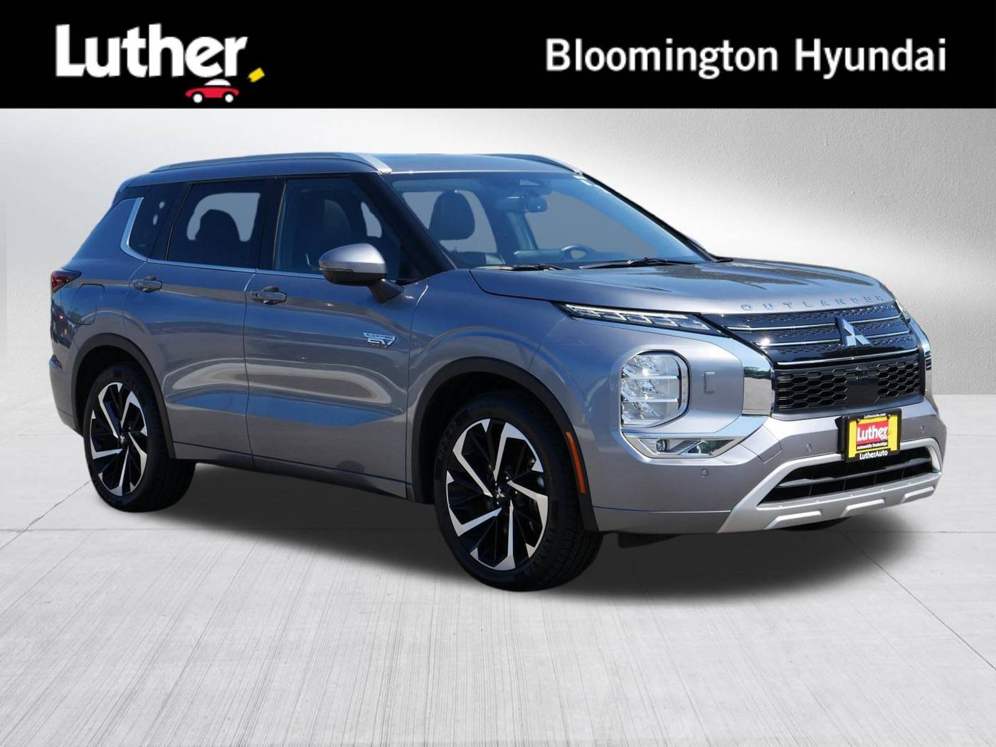 2023 Mitsubishi Outlander Plug-In Hybrid SEL — SUV — 47,161 mi — Bloomington, MN