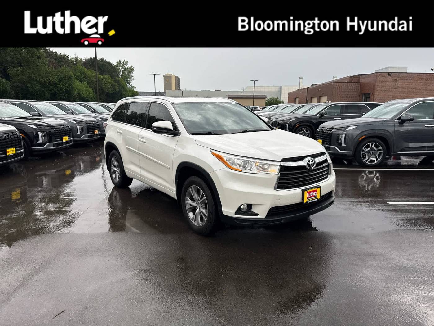 2014 Toyota Highlander XLE — SUV — 126,143 mi — Bloomington, MN