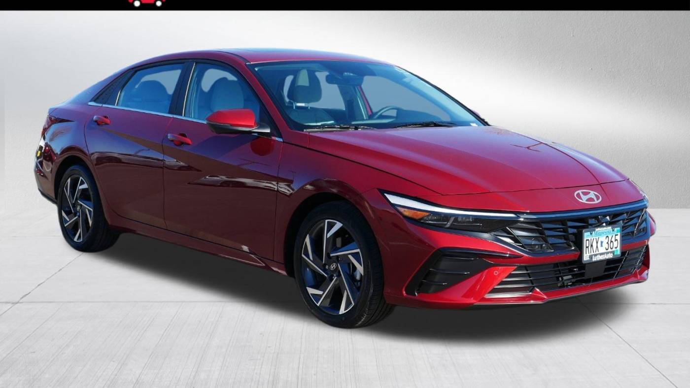 2024 Hyundai Elantra Limited — Sedan — 3,028 mi — Bloomington, MN