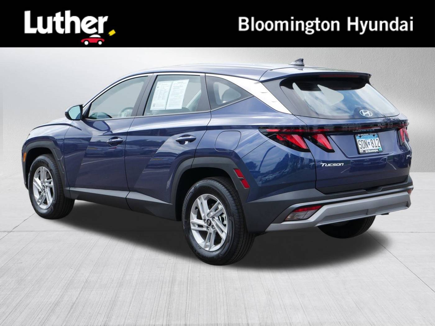 2025 Hyundai Tucson SE — SUV — 4,056 mi — Bloomington, MN