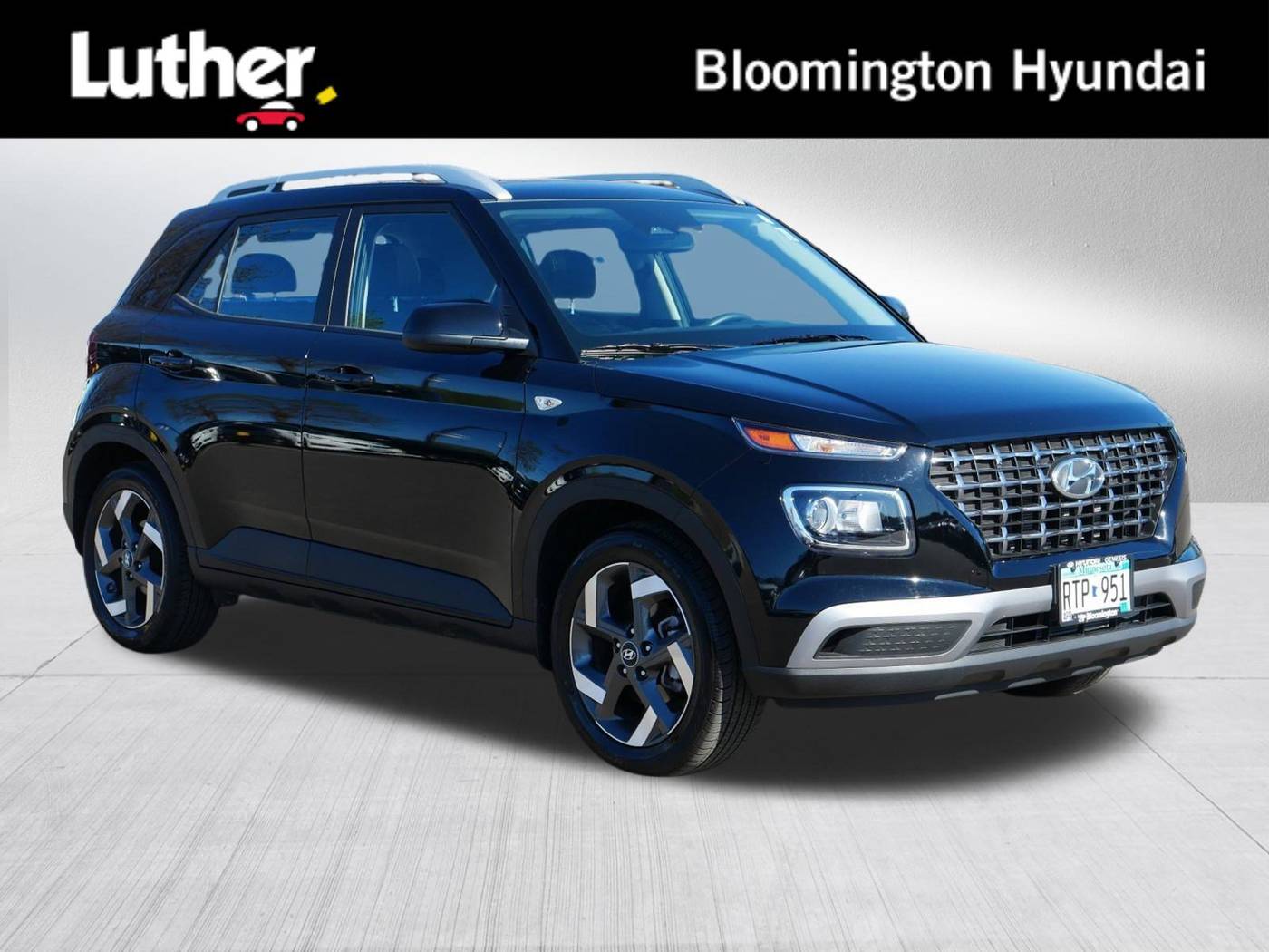 2024 Hyundai Venue SEL — SUV — 3,445 mi — Bloomington, MN