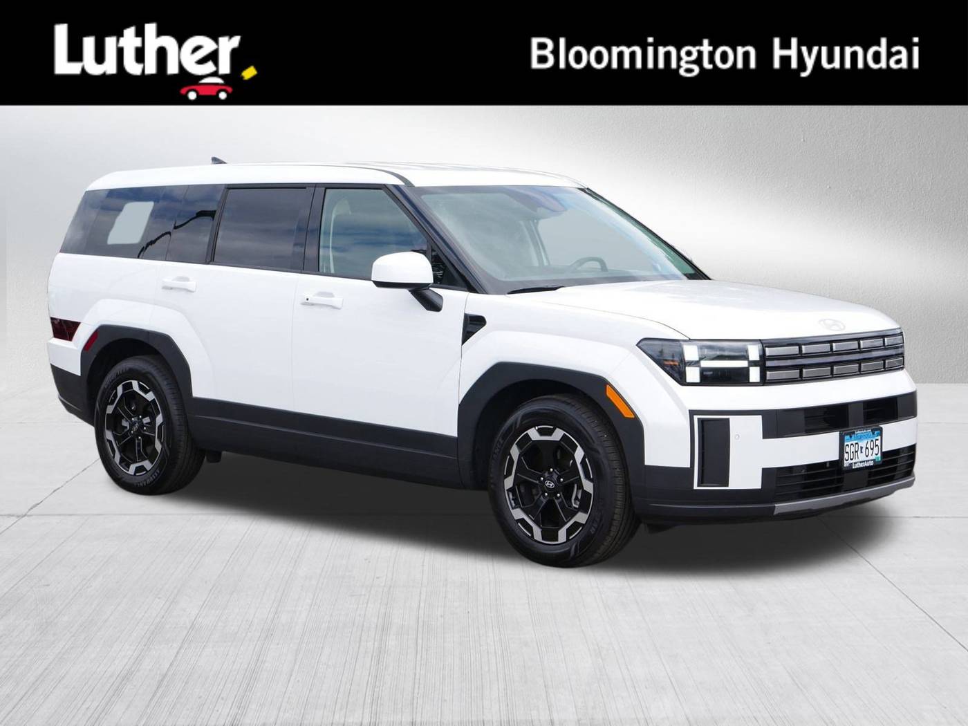 2025 Hyundai Santa Fe SE — SUV — 4,049 mi — Bloomington, MN
