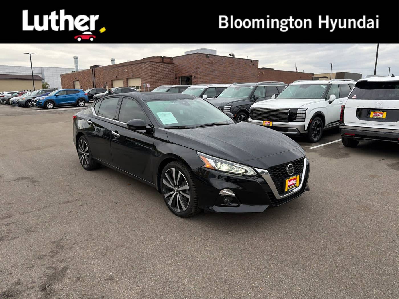 2020 Nissan Altima Platinum — Sedan — 36,525 mi — Bloomington, MN