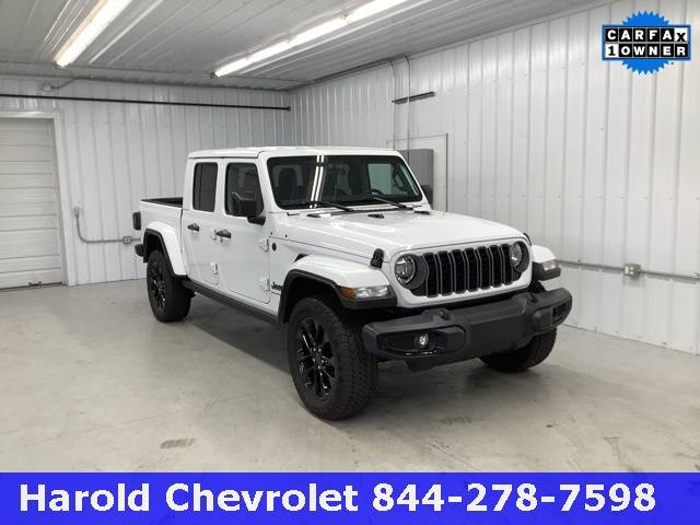 2025 Jeep Gladiator Nighthawk — Pickup Truck — 6,100 mi — Angola, IN