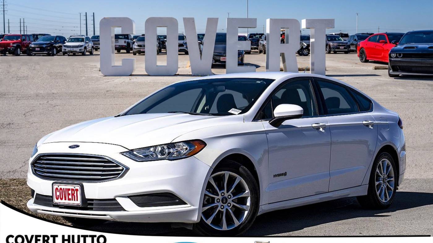 2017 Ford Fusion Hybrid SE — Sedan — 123,453 mi — Hutto, TX