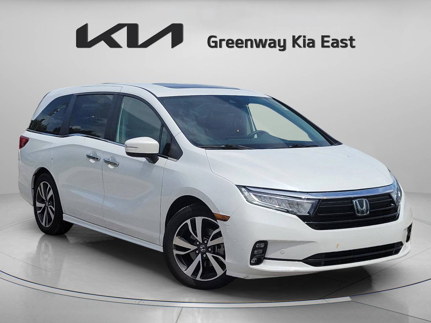 2021 Honda Odyssey Touring — Minivan — 102,215 mi — Orlando, FL
