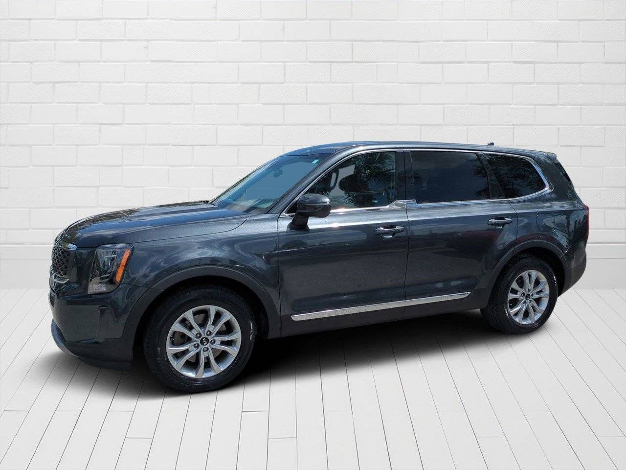 2020 Kia Telluride LX — SUV — 108,745 mi — Orlando, FL