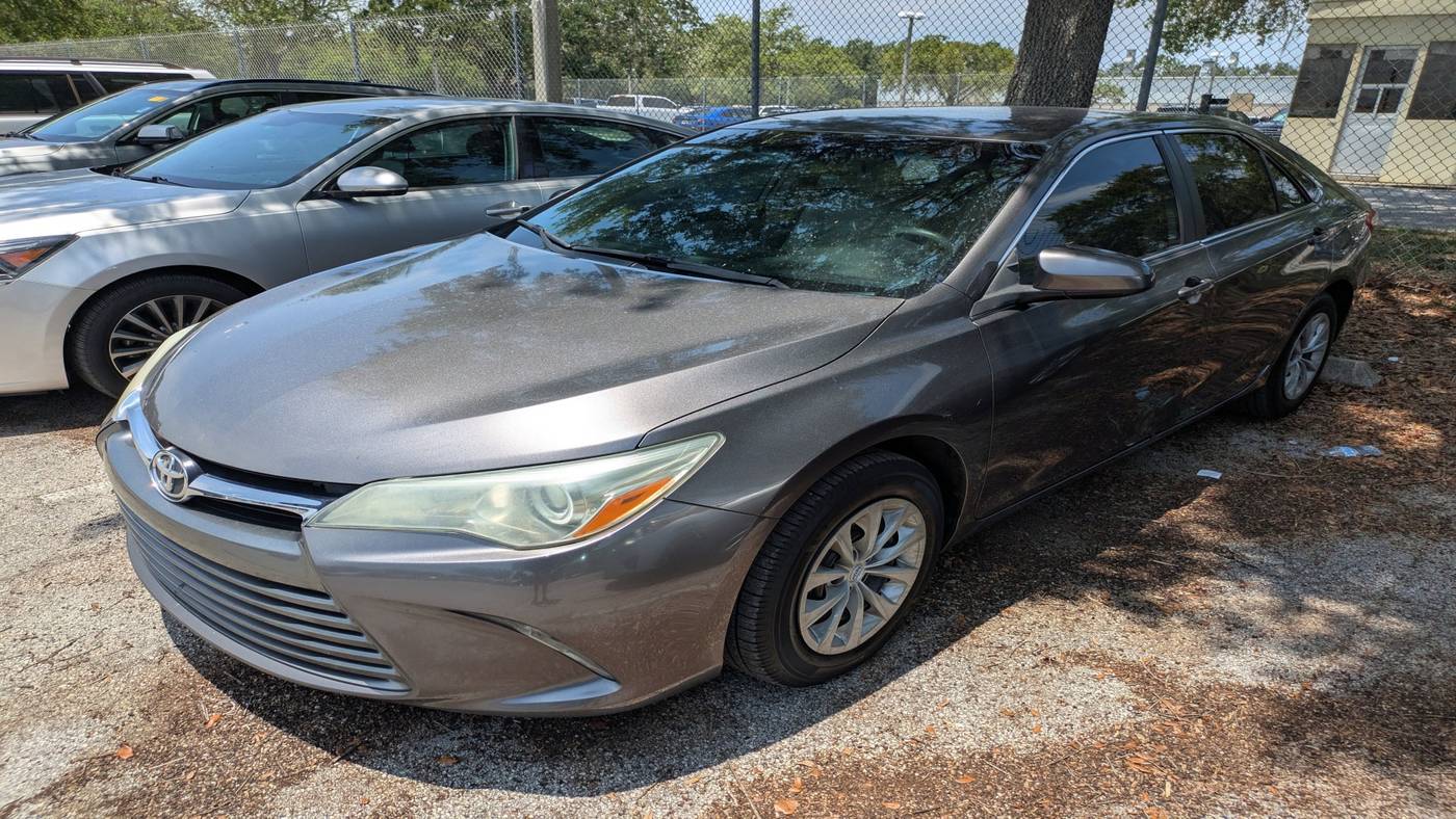 2017 Toyota Camry LE — Sedan — 123,026 mi — Orlando, FL