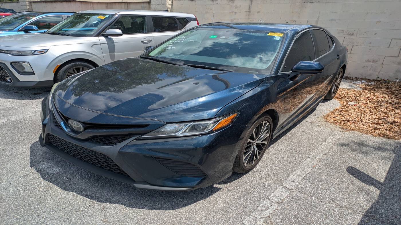 2019 Toyota Camry L — Sedan — 131,893 mi — Orlando, FL