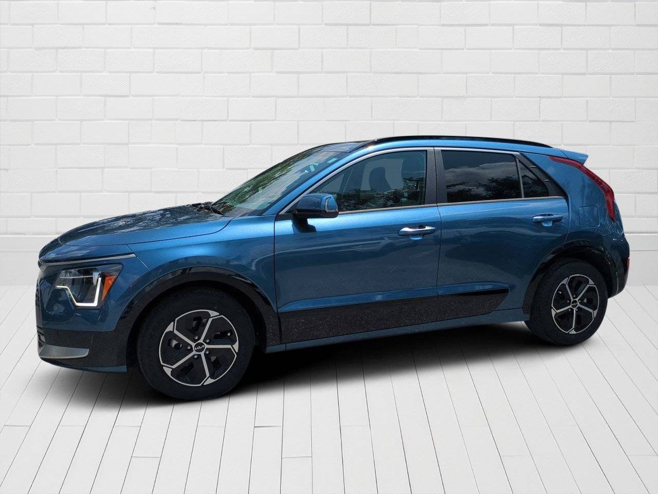 2023 Kia Niro Hybrid SX — SUV — 19,734 mi — Orlando, FL