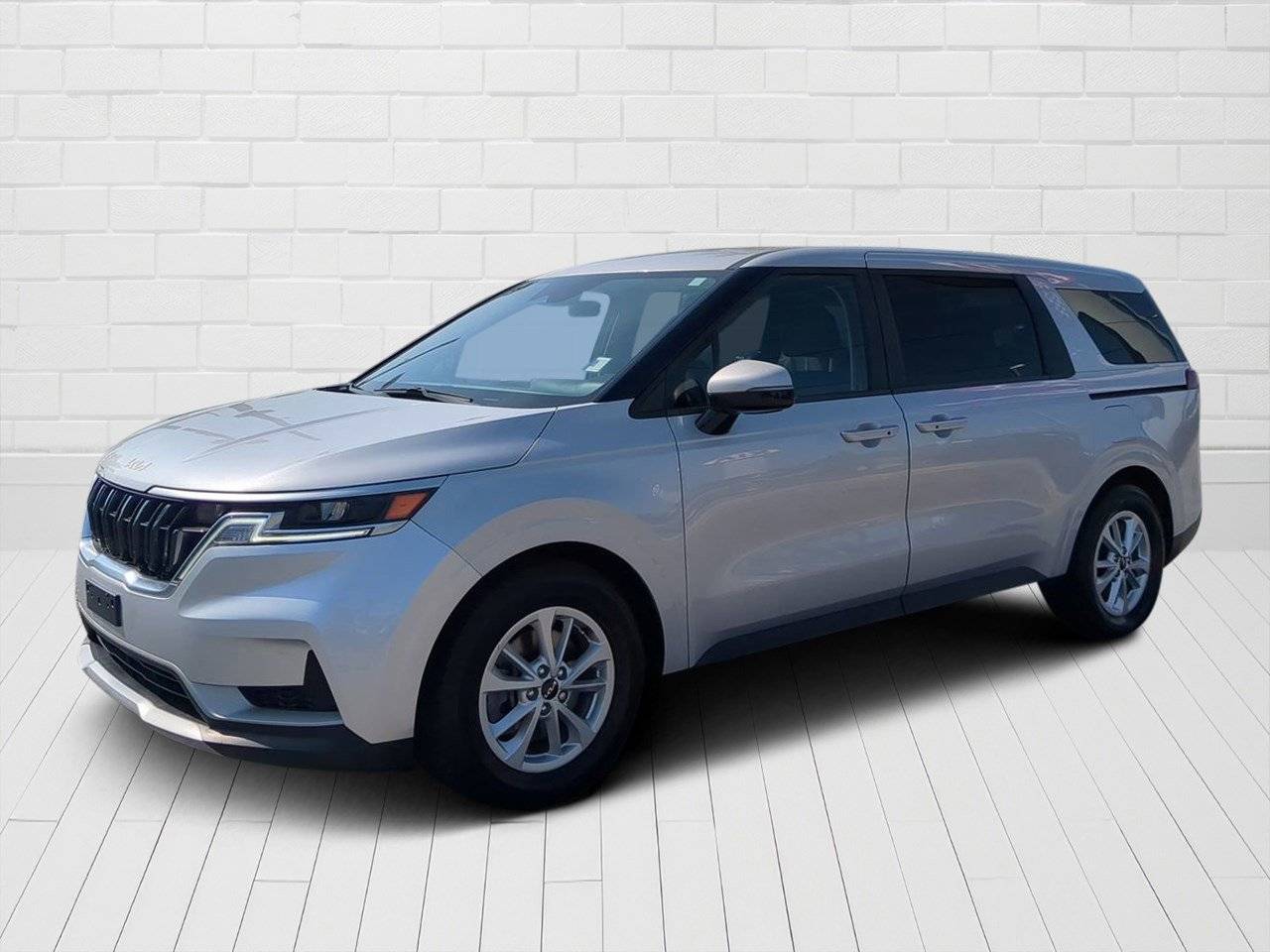 2022 Kia Carnival LXS — Minivan — 41,641 mi — Orlando, FL