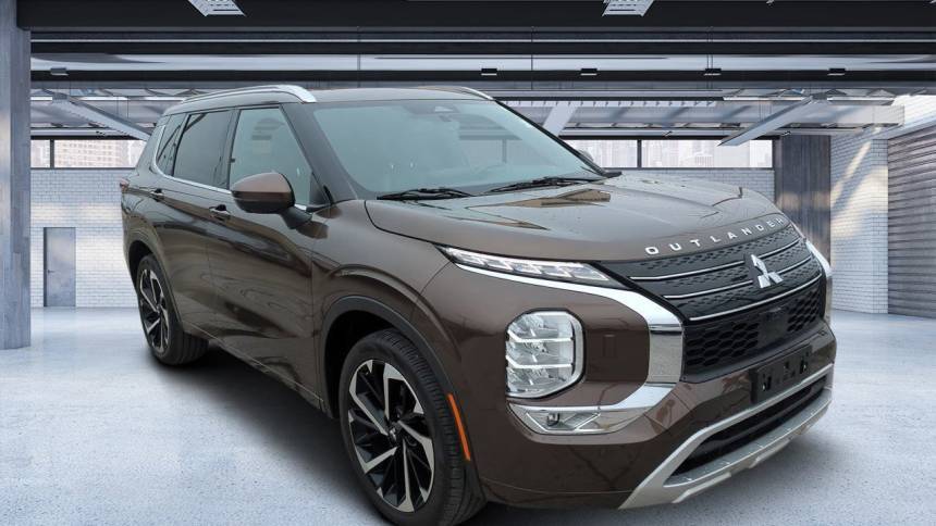2022 Mitsubishi Outlander SEL — SUV — 45,693 mi — Orlando, FL