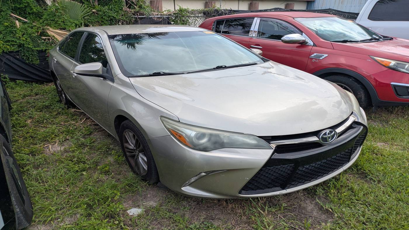 2015 Toyota Camry XLE — Sedan — 107,168 mi — Orlando, FL