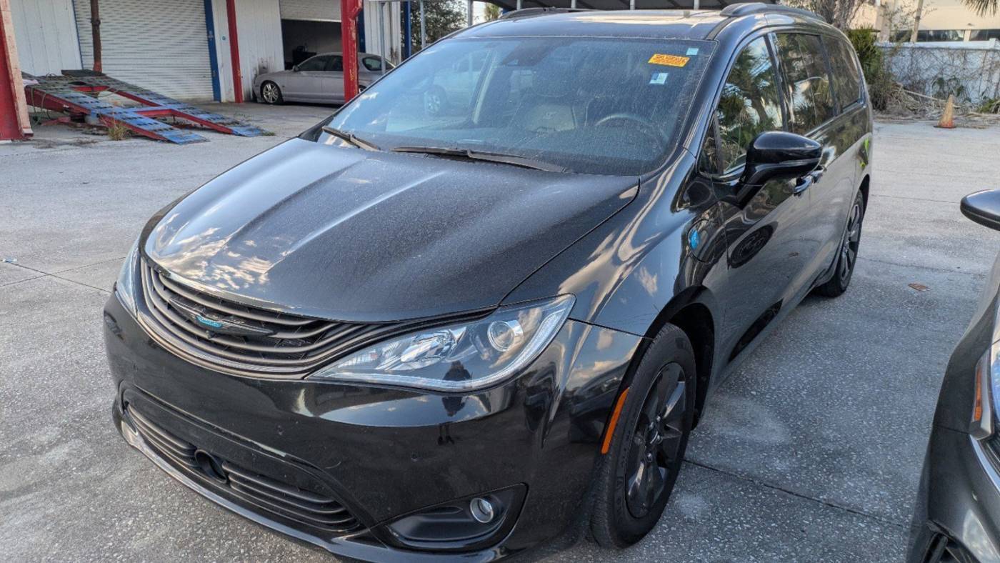 2019 Chrysler Pacifica Hybrid Limited — Minivan — 36,100 mi — Orlando, FL