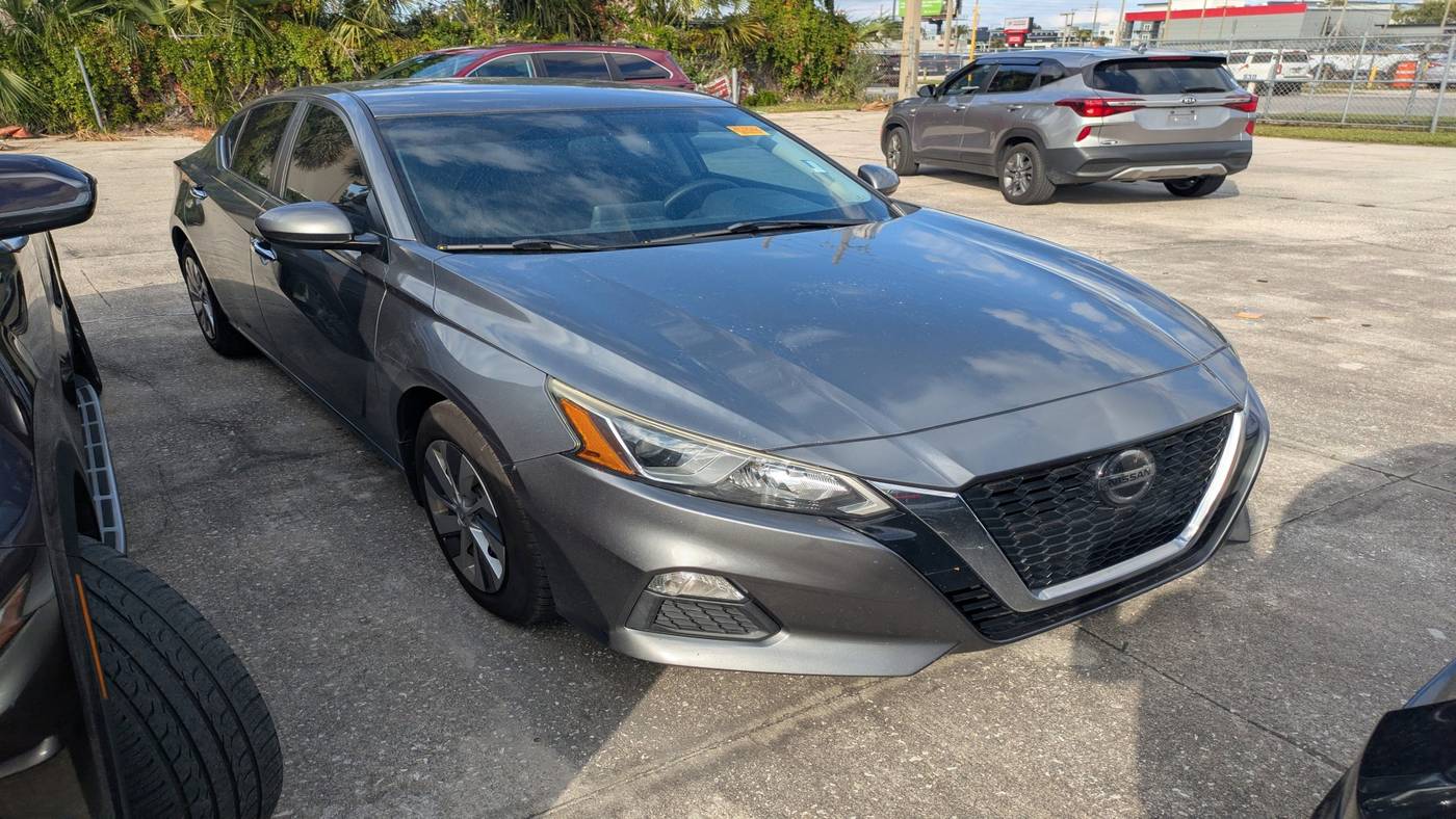 2019 Nissan Altima S — Sedan — 110,950 mi — Orlando, FL