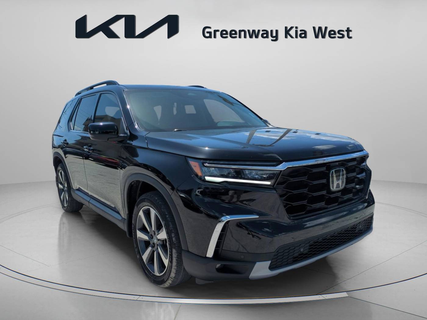 2023 Honda Pilot Touring — SUV — 23,174 mi — Orlando, FL