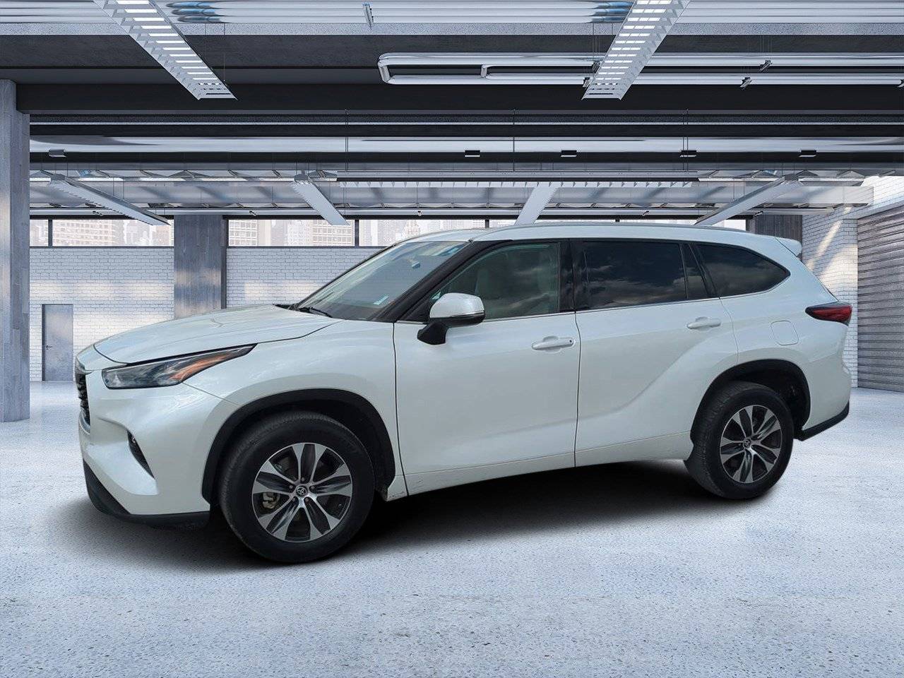 2022 Toyota Highlander XLE — SUV — 33,035 mi — Orlando, FL