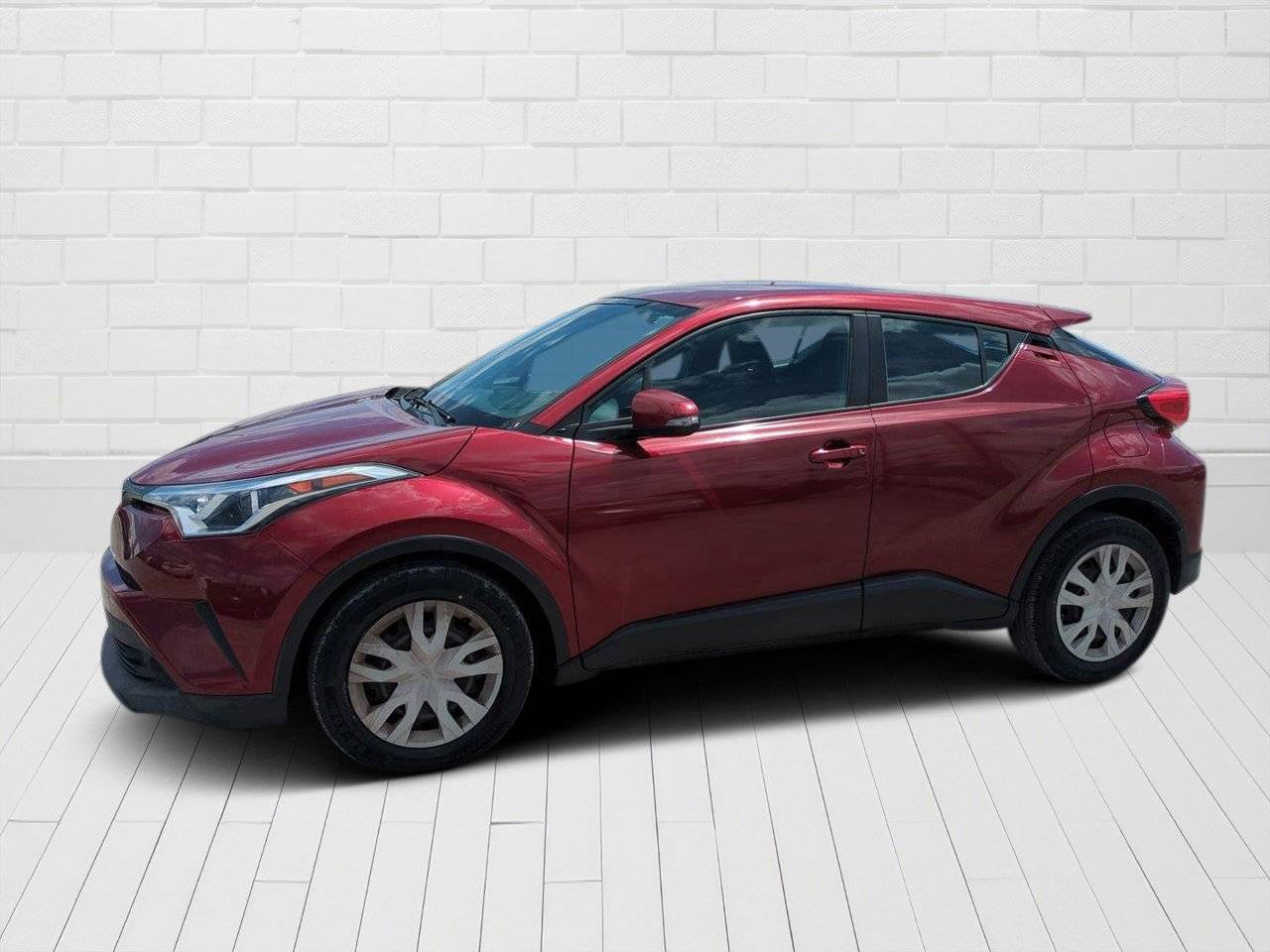 2019 Toyota C-HR LE — SUV — 115,836 mi — Orlando, FL