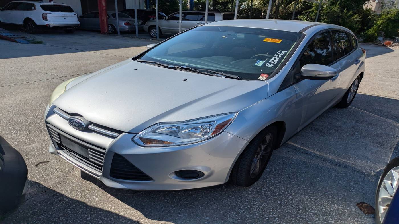 2013 Ford Focus SE — Hatchback — 120,034 mi — Orlando, FL