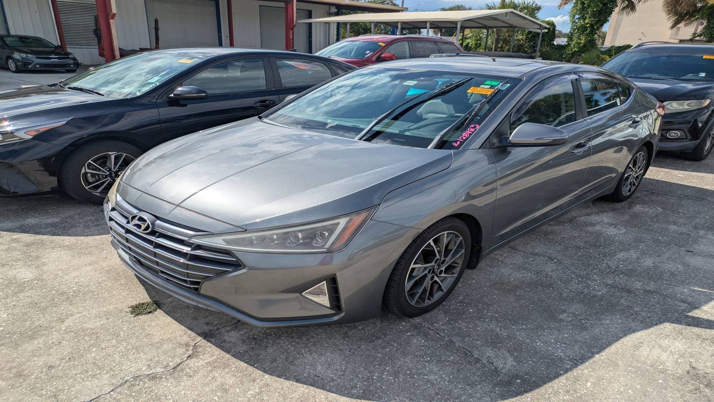 2019 Hyundai Elantra Limited — Sedan — 116,016 mi — Orlando, FL