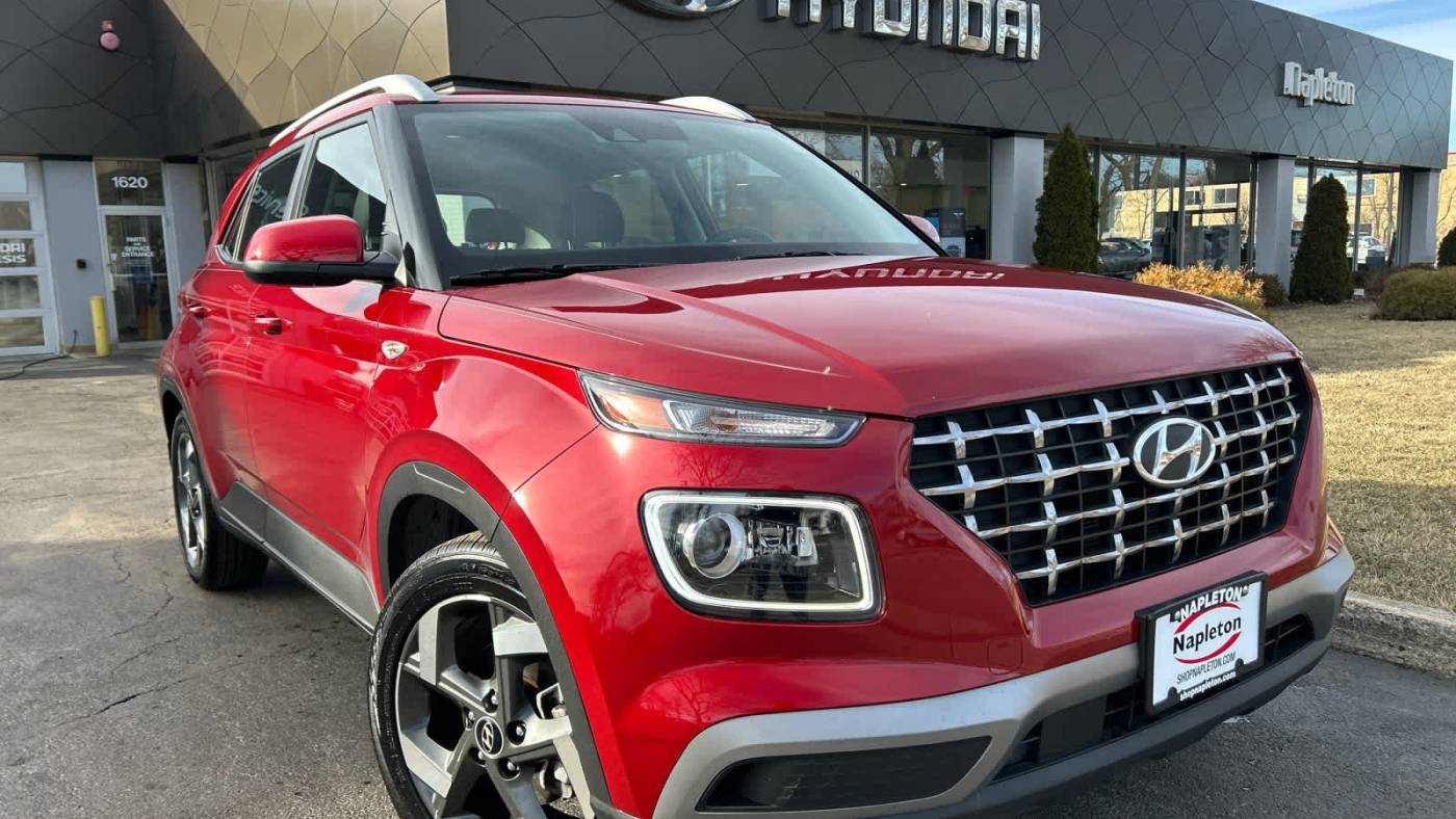 2022 Hyundai Venue Limited — SUV — 28,135 mi — Glenview, IL