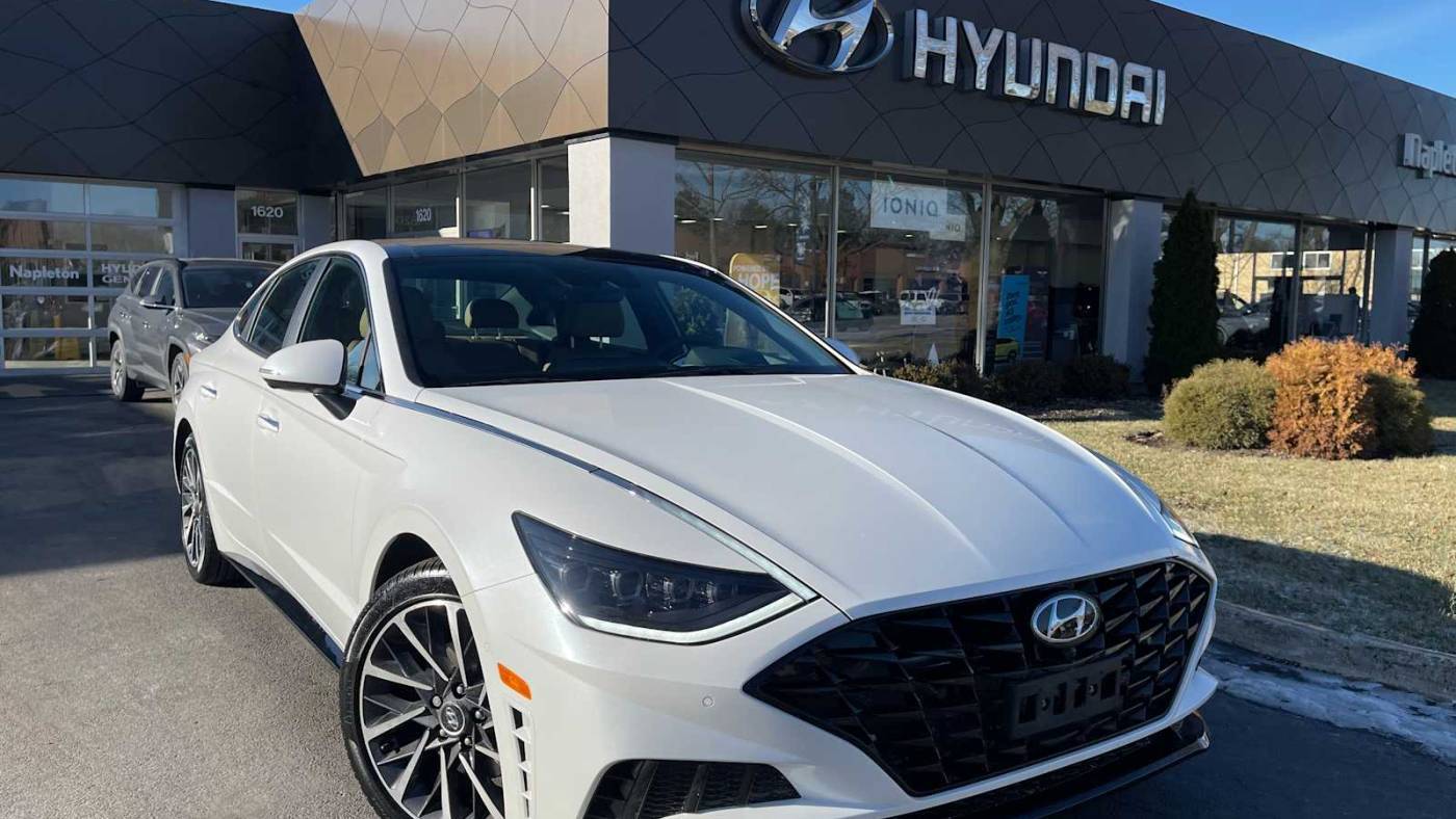 2022 Hyundai Sonata Limited — Sedan — 9,251 mi — Glenview, IL