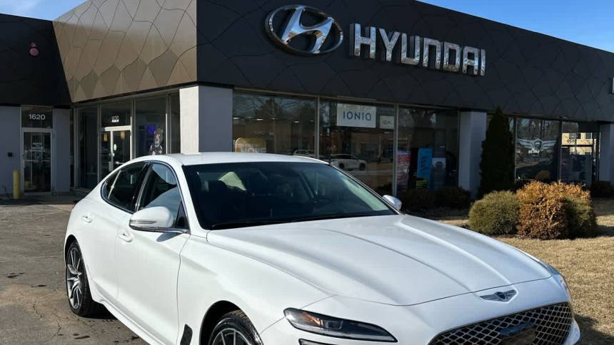 2023 Genesis G70 2.0T — Sedan — 29,850 mi — Glenview, IL